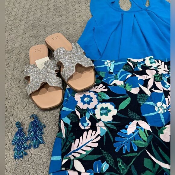 LOFT Blue/Green Floral Jungle Riviera Shorts in Forever Navy Sz 6 EUC - Picture 3 of 11